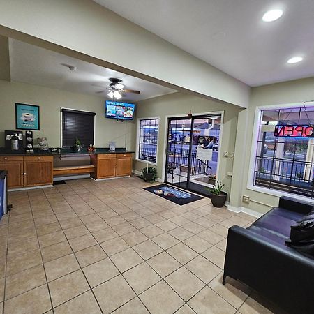 Travelodge By Wyndham Wenatchee Exterior photo