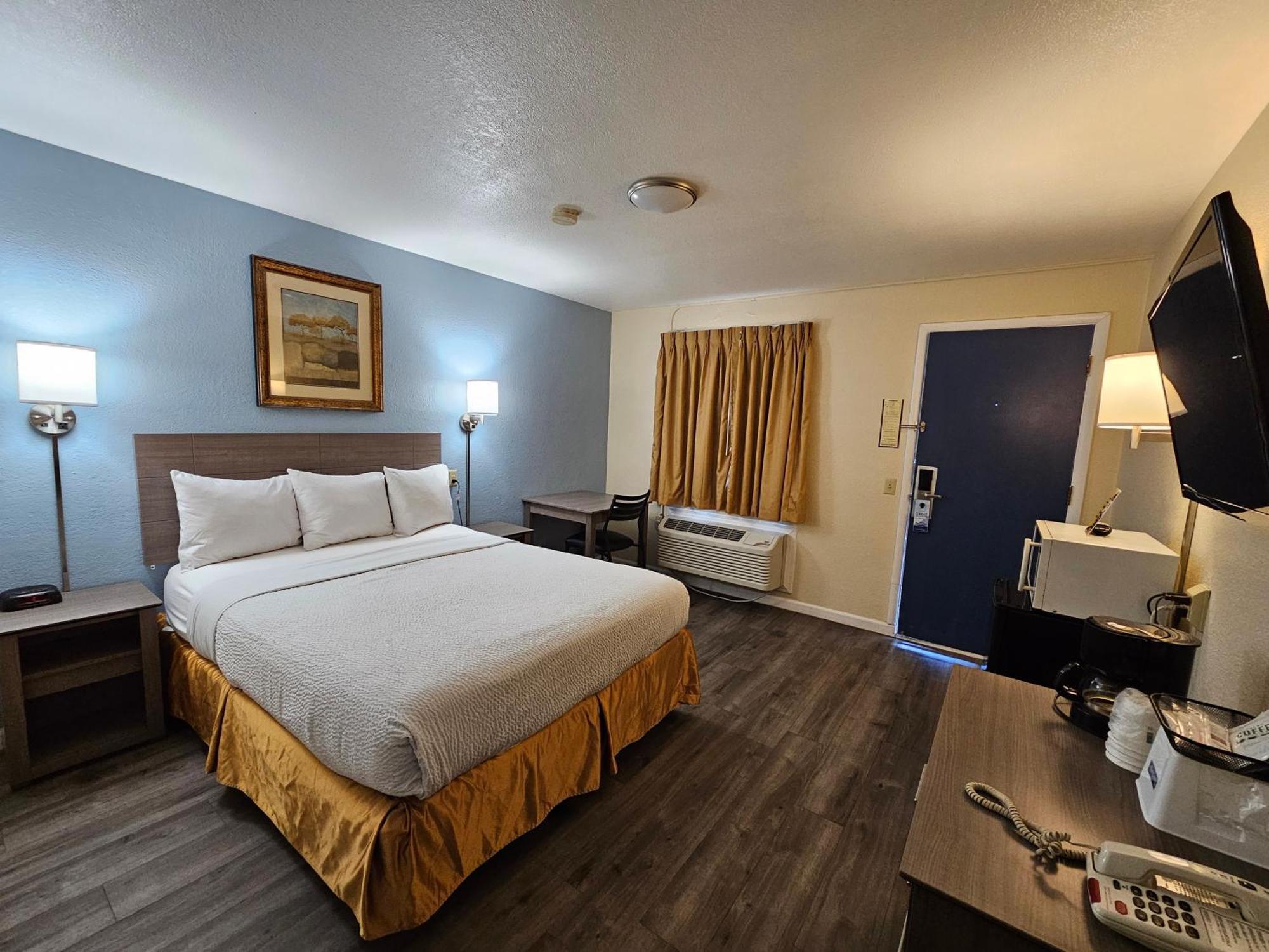 Travelodge By Wyndham Wenatchee Exterior photo