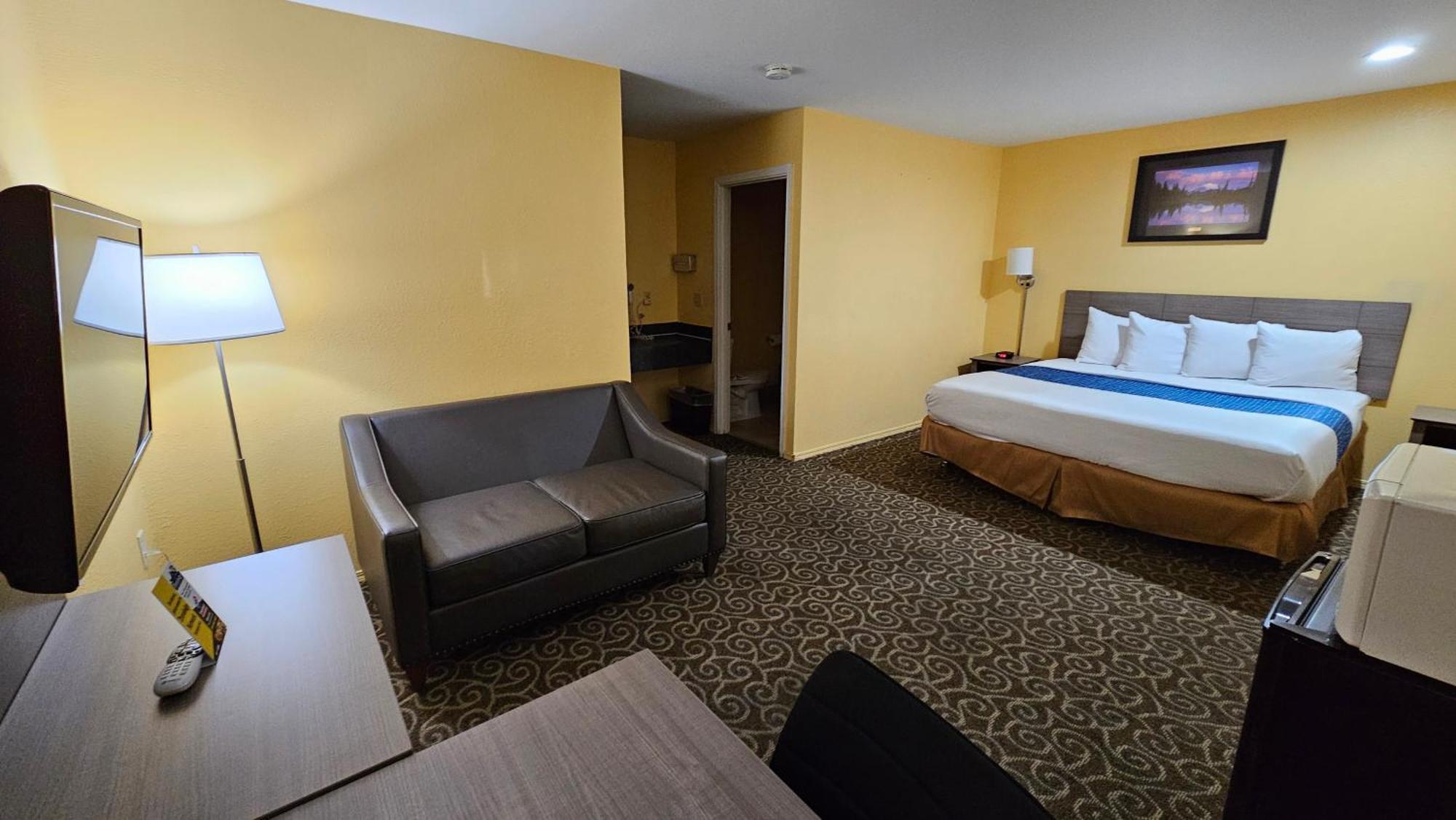 Travelodge By Wyndham Wenatchee Exterior photo