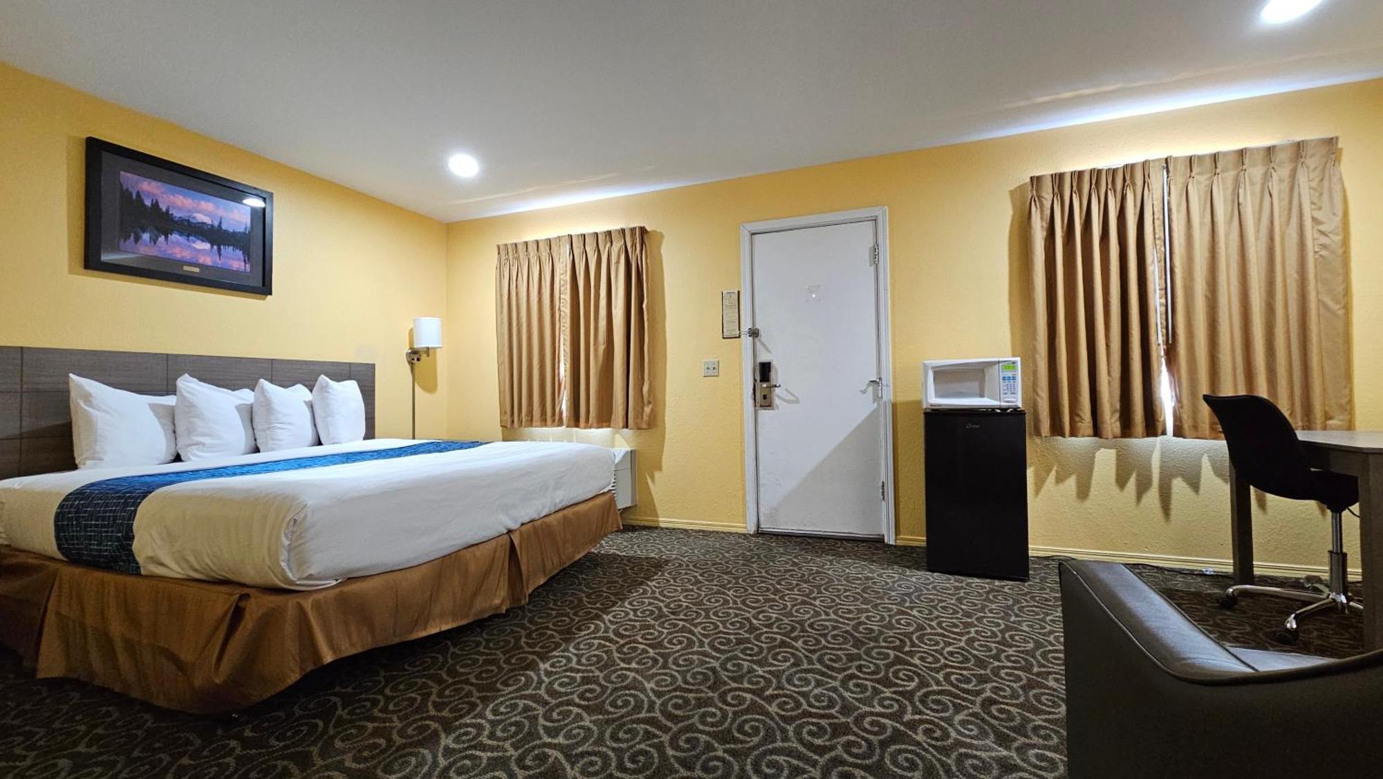 Travelodge By Wyndham Wenatchee Exterior photo